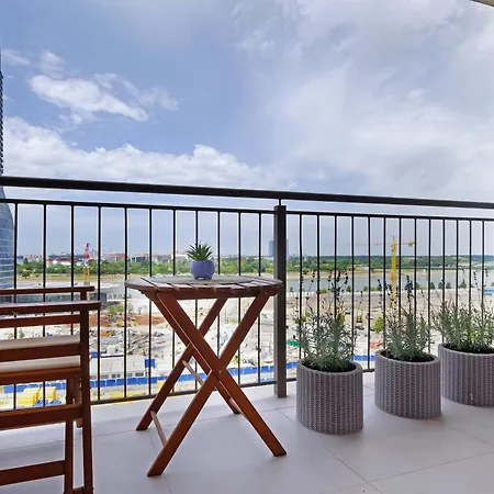 Apartment Aqua St Regis View
